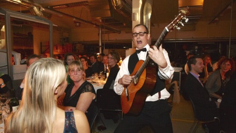 sjove-tjenere-show-cafe-kølbert